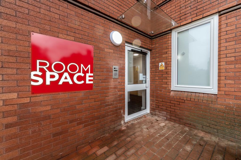 סאטון Roomspace Serviced Apartments - Nouvelle House חדר תמונה