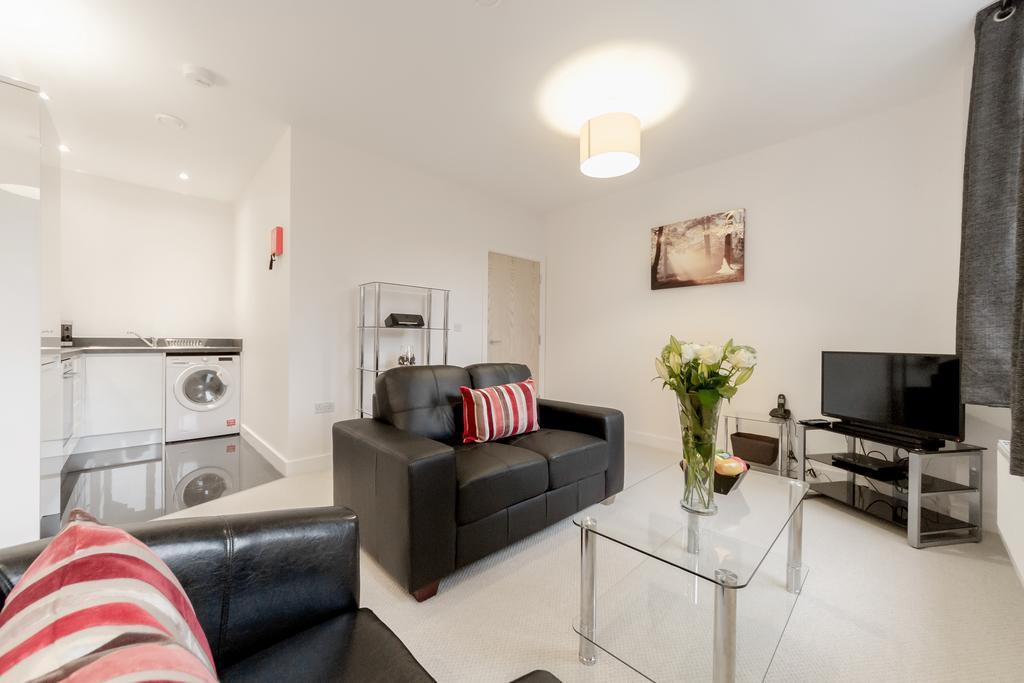 סאטון Roomspace Serviced Apartments - Nouvelle House מראה חיצוני תמונה